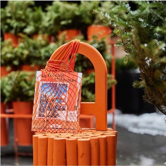 Hermès magazine/table book and Bag - Picture 1 of 2